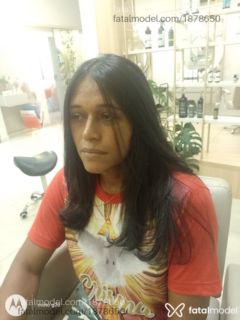 Acompanhante mulher trans com cabelo castanho de olhos pretos em Teresina Acompanhante mulher trans com cabelo castanho de olhos pretos em Teresina - Aghatta Wolfman
