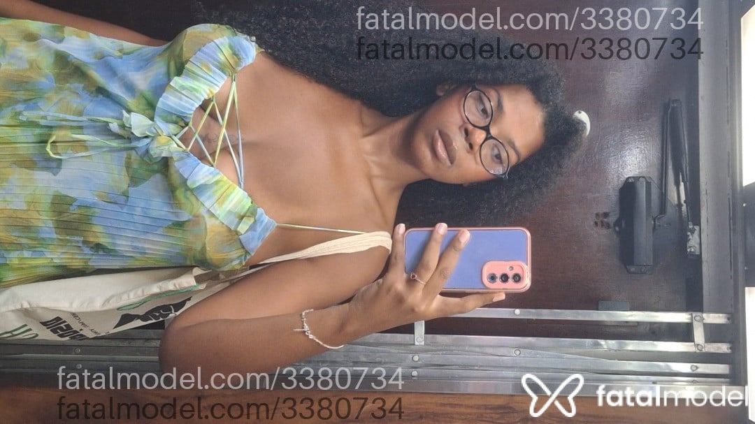 Acompanhante mulher com cabelo castanho de olhos castanhos em Rio de Janeiro - Lia