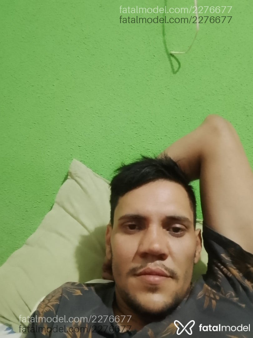 Acompanhante homem com cabelo castanho de olhos castanhos em Anápolis - Matheus Taras