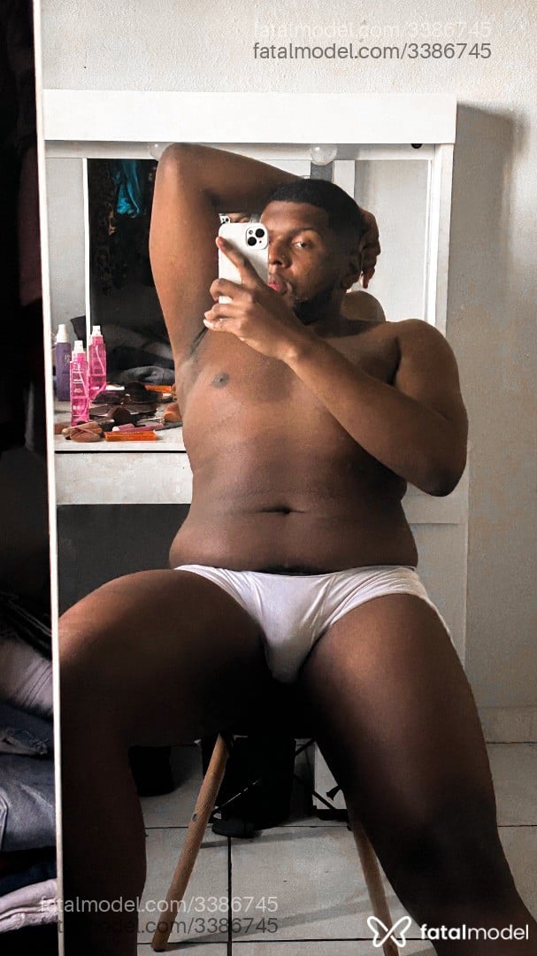 Acompanhante homem morena (o) de olhos castanhos em São Paulo - Matheus Possas