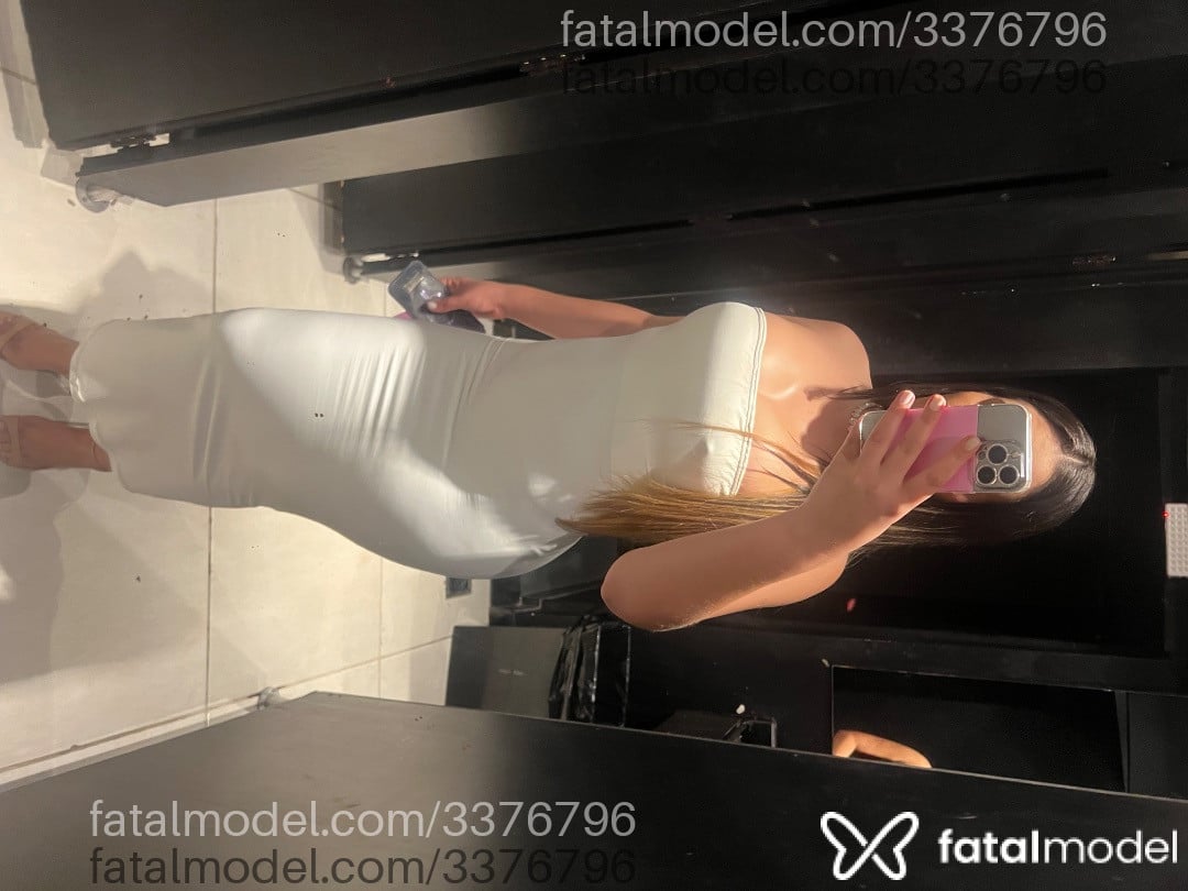 Acompanhante mulher com cabelo castanho de olhos castanhos em Ipatinga Acompanhante mulher com cabelo castanho de olhos castanhos em Ipatinga - Paula Melo