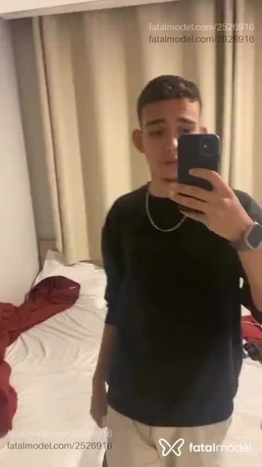 Acompanhante homem morena (o) de olhos pretos - Duzion