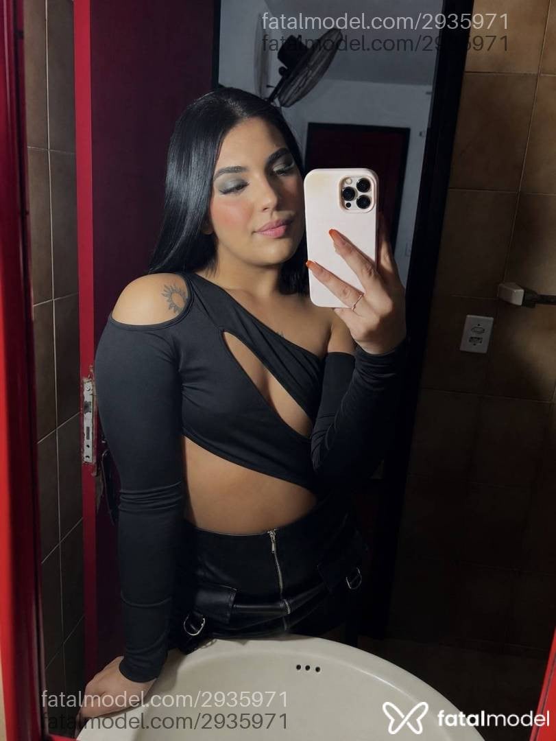 Acompanhante mulher morena (o) de olhos castanhos em Jaguarão - Tina