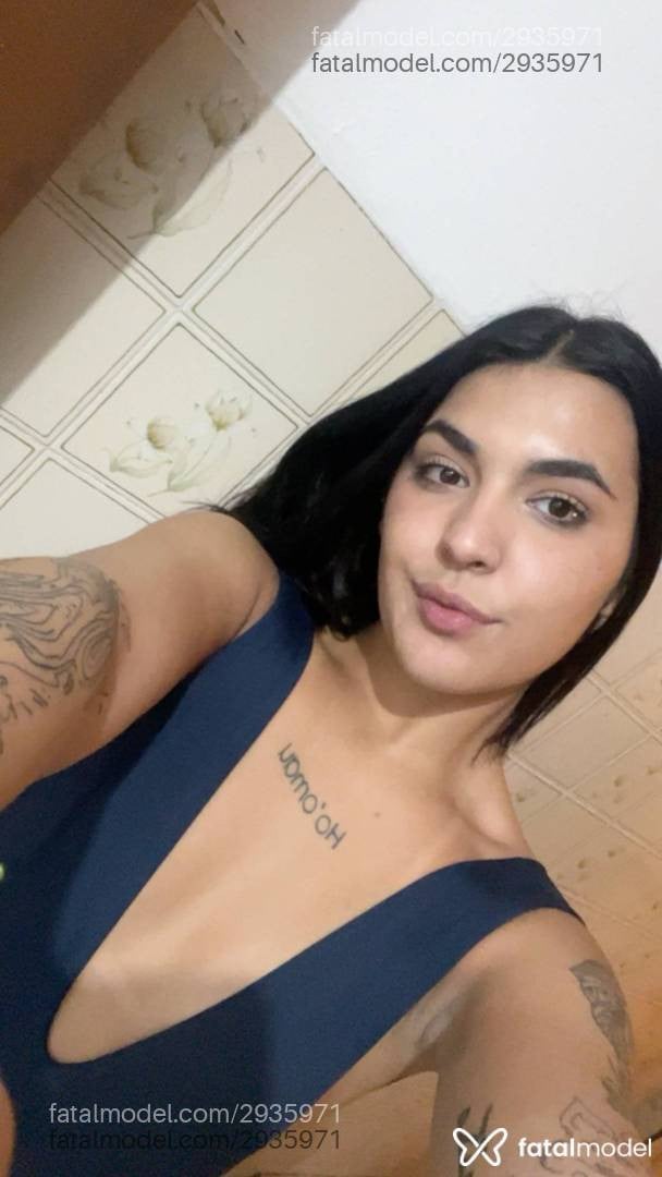 Acompanhante mulher morena (o) de olhos castanhos - Tina