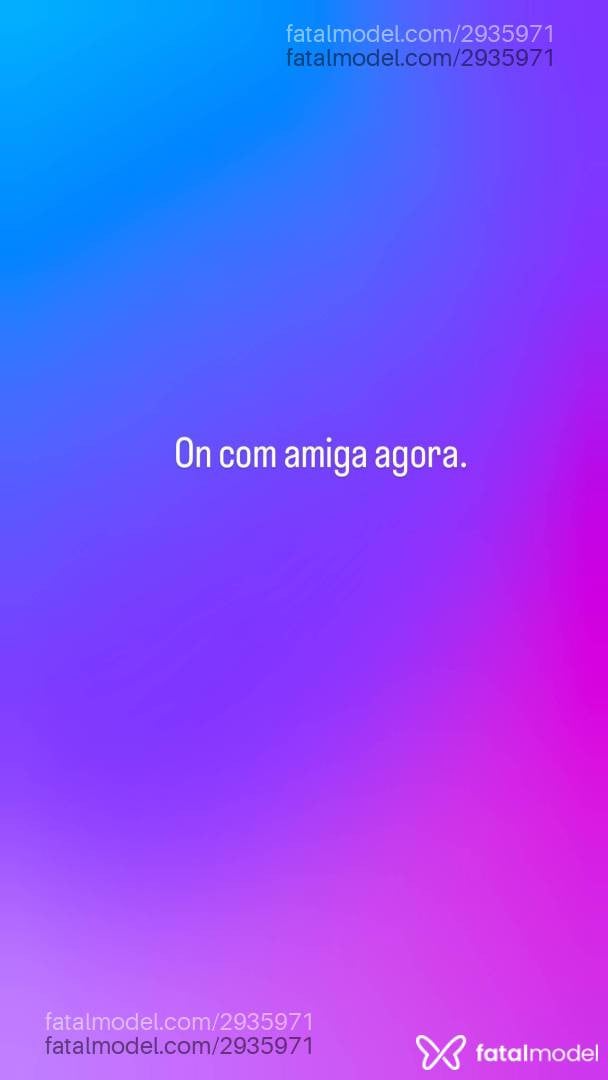 Acompanhante mulher morena (o) de olhos castanhos - Tina
