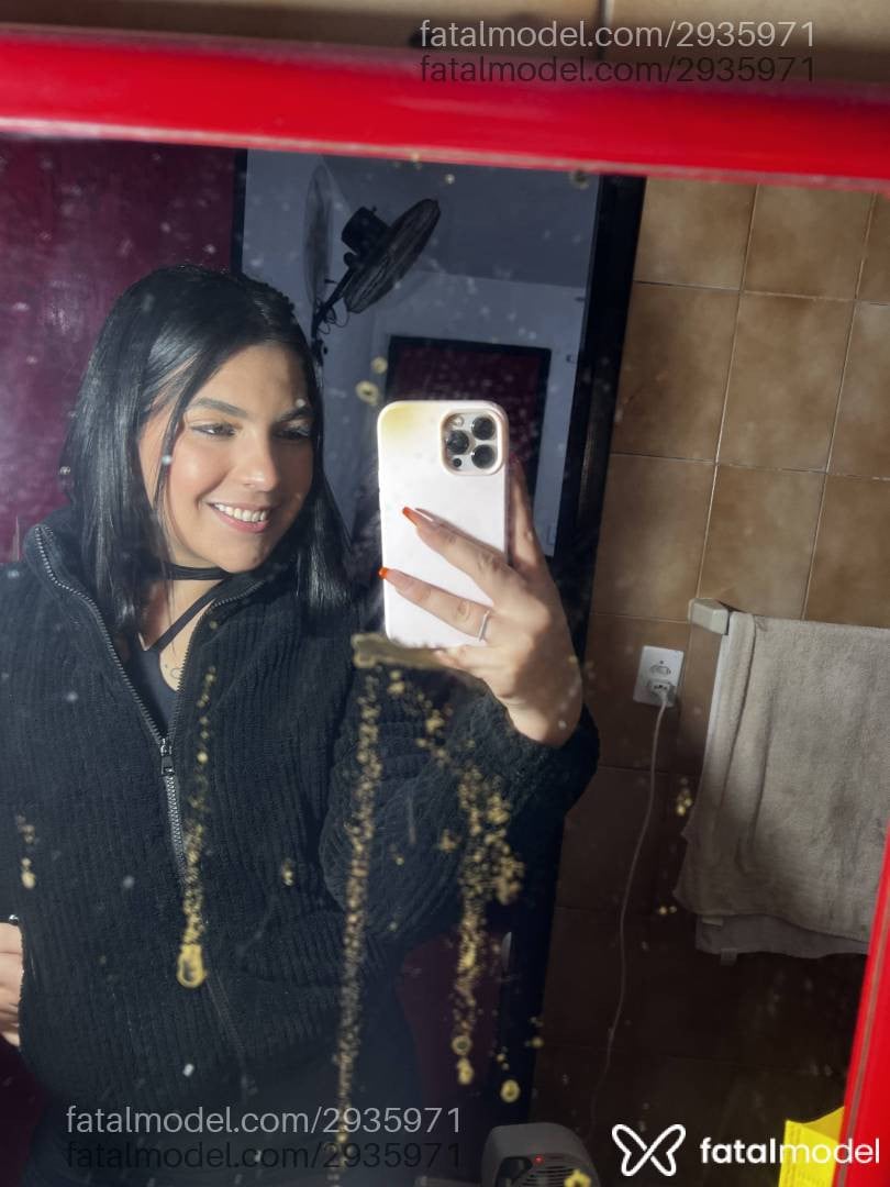 Acompanhante mulher morena (o) de olhos castanhos em Pelotas - Tina