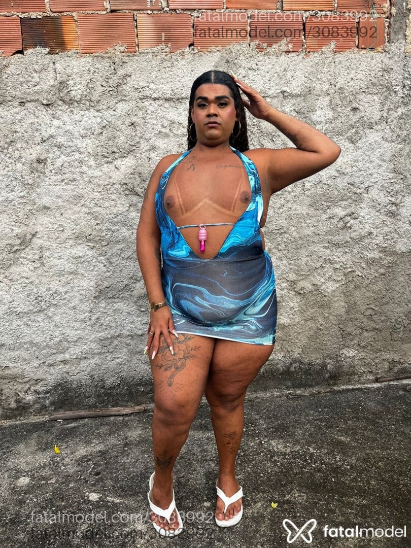 Acompanhante mulher trans morena (o) de olhos pretos - Mellyna Hots Acompanhante mulher trans morena (o) de olhos pretos - Mellyna Hots