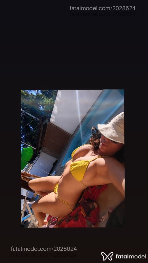 Acompanhante mulher com cabelo castanho de olhos castanhos em Uberaba - Yasmin