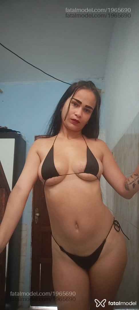 Acompanhante mulher morena (o) de olhos verdes - Maju laranjinha Acompanhante mulher morena (o) de olhos verdes - Maju laranjinha