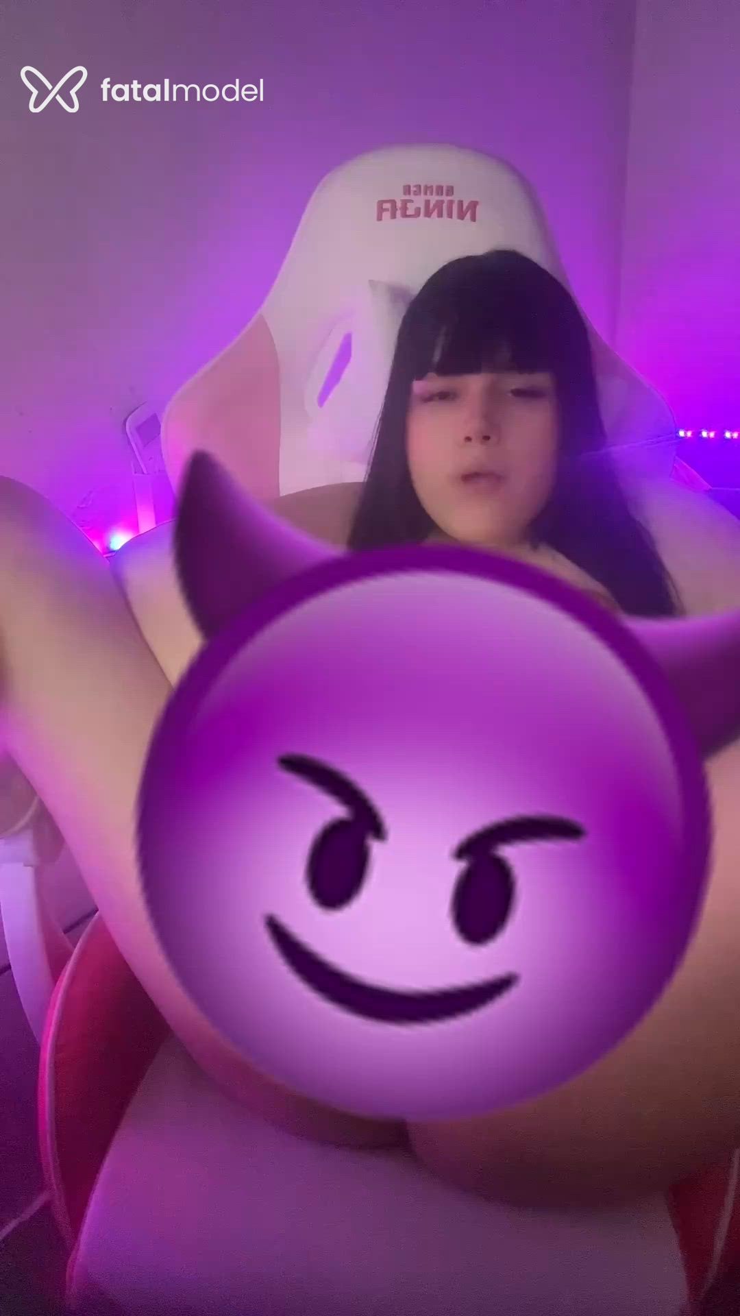 Acompanhante mulher trans morena (o) de olhos castanhos - Karolsinhax Acompanhante mulher trans morena (o) de olhos castanhos - Karolsinhax