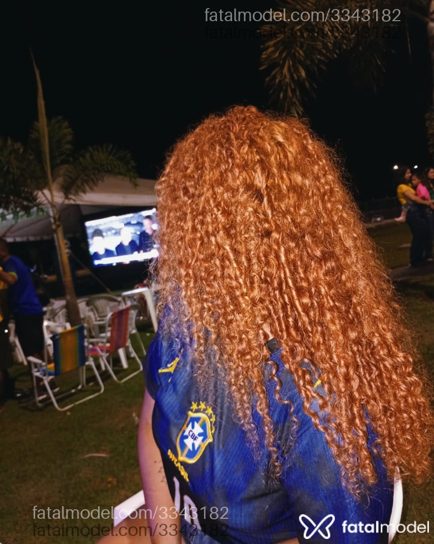 Acompanhante mulher ruiva (o) de olhos castanhos em Barra do Garças - Eduarda Pavarele