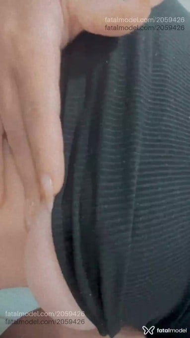 Acompanhante mulher com cabelo castanho de olhos verdes em Balneário Camboriú - Mel