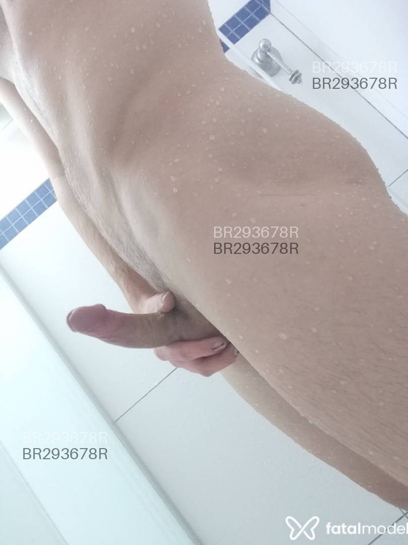 Acompanhante homem com cabelo castanho de olhos castanhos em Maringá - ARTHUR VIANA