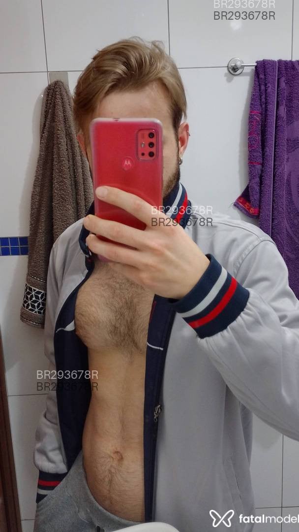 Acompanhante homem com cabelo castanho de olhos castanhos em Maringá - ARTHUR VIANA