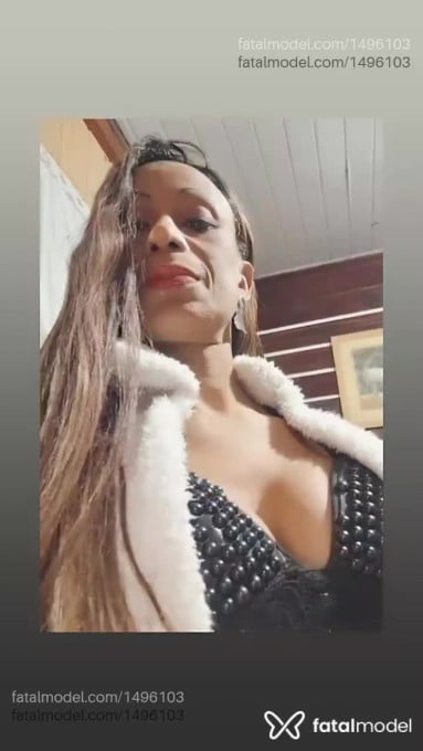 Acompanhante travesti loira (o) de olhos castanhos em Brusque Acompanhante travesti loira (o) de olhos castanhos em Brusque - Pyetra Voltz