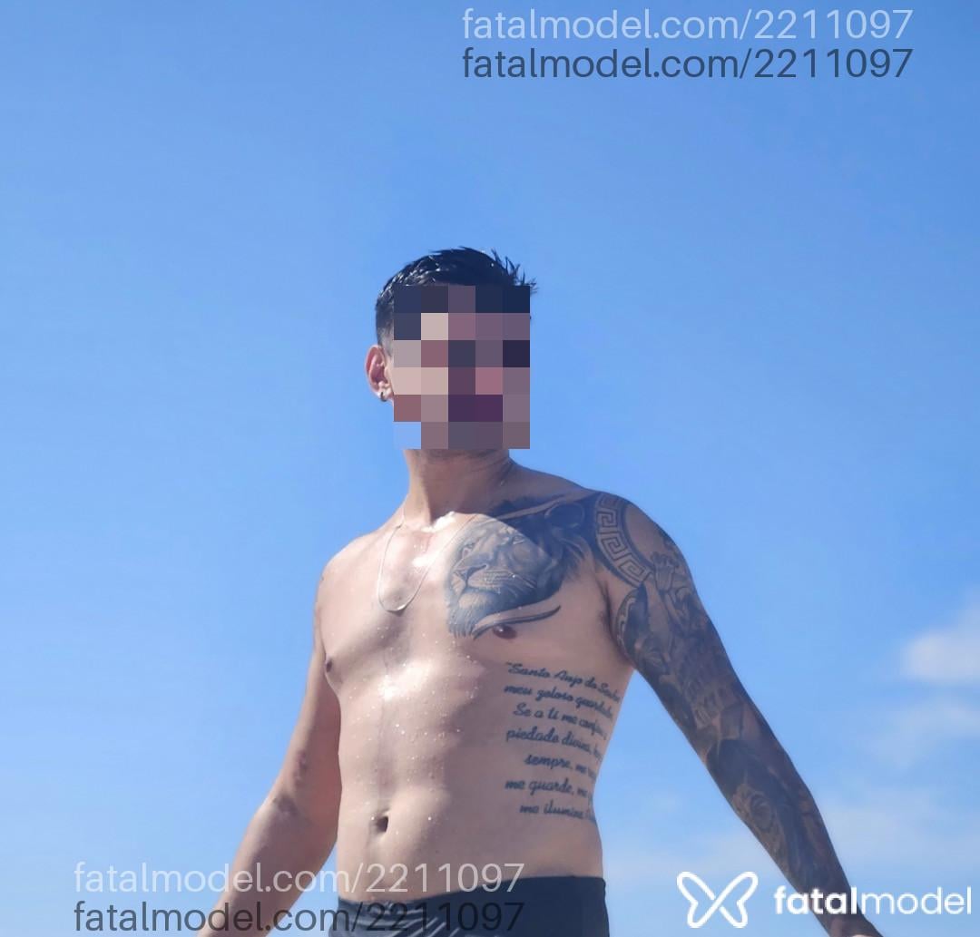 Acompanhante homem morena (o) de olhos castanhos - Amigox