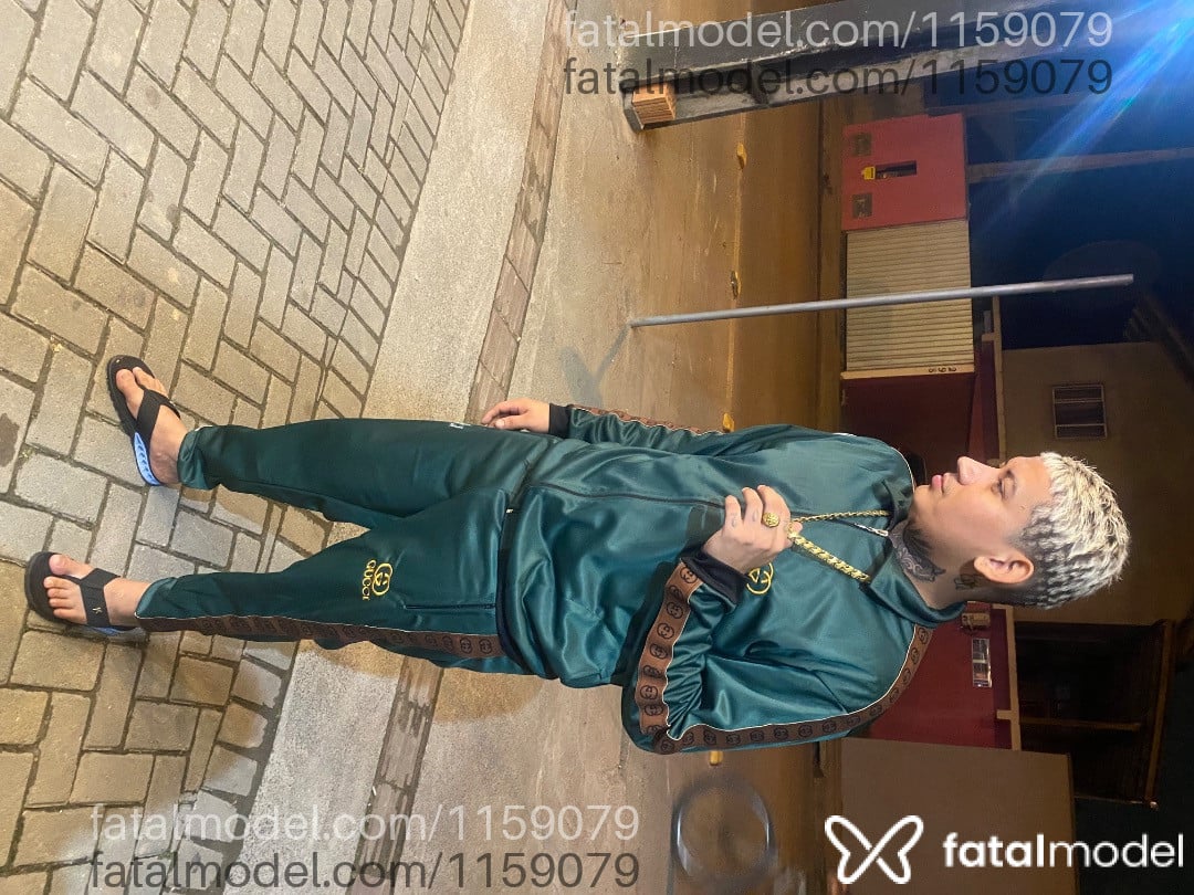 Acompanhante homem morena (o) de olhos castanhos em Joinville - Fabiorodrigues