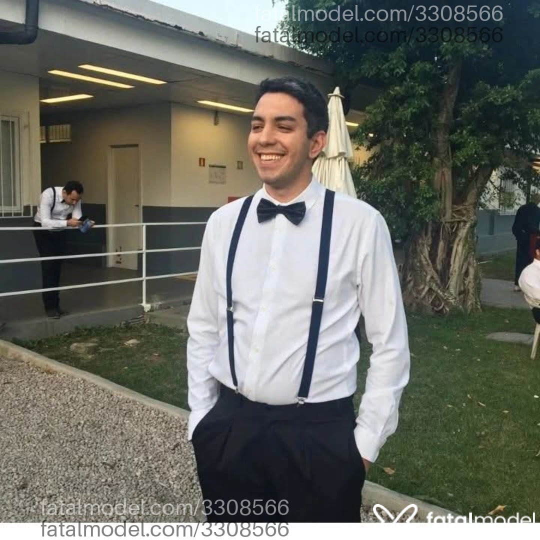 Acompanhante homem sem cabelo de olhos pretos em Balneário Camboriú - Vinícius Luan