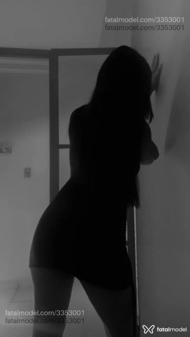 Acompanhante mulher morena (o) de olhos pretos em Presidente Prudente Acompanhante mulher morena (o) de olhos pretos em Presidente Prudente - Mirela