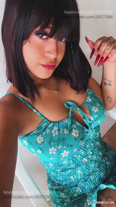 Acompanhante mulher com cabelo castanho de olhos mel em Rondonópolis Acompanhante mulher com cabelo castanho de olhos mel em Rondonópolis - Mel