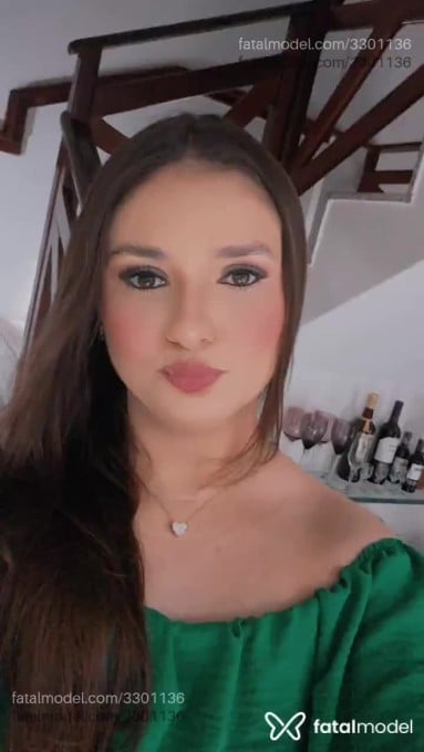 Acompanhante mulher loira (o) de olhos mel em Fortaleza Acompanhante mulher loira (o) de olhos mel em Fortaleza - Thais