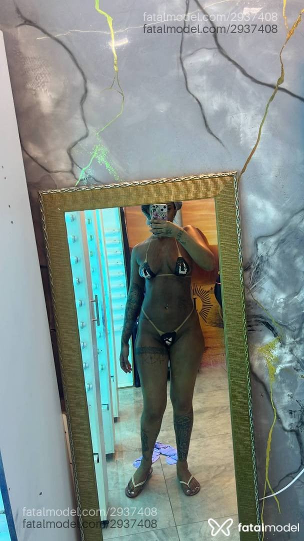 Acompanhante mulher morena (o) de olhos castanhos - Lary