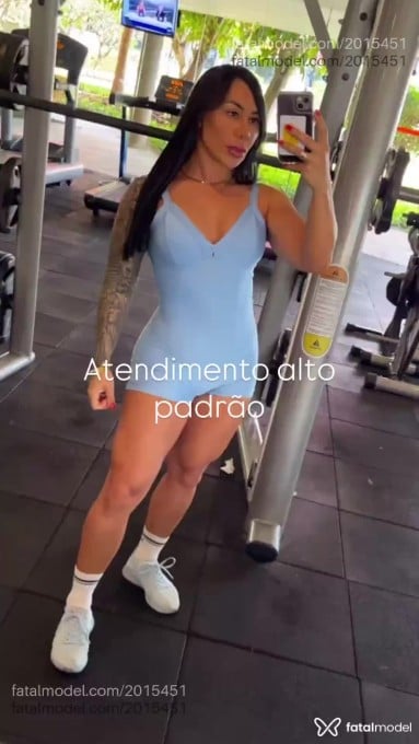 Acompanhante mulher com cabelo castanho de olhos castanhos em São Paulo - Karol Campos