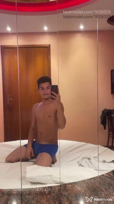 Acompanhante homem morena (o) de olhos castanhos em São Leopoldo Acompanhante homem morena (o) de olhos castanhos em São Leopoldo - Lucas