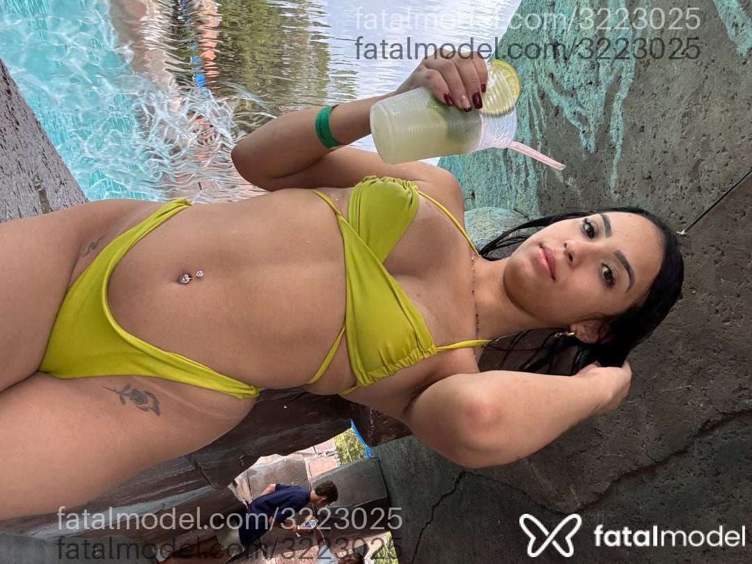 Acompanhante mulher morena (o) de olhos castanhos em Rio de Janeiro - Mia Kaline