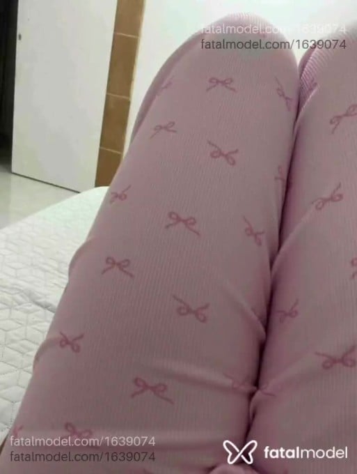 Acompanhante mulher ruiva (o) de olhos mel em Brasília Acompanhante mulher ruiva (o) de olhos mel em Brasília - Scarlett Roxy