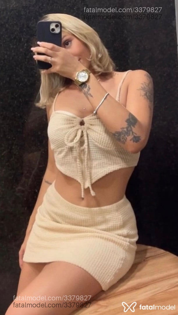 Acompanhante mulher loira (o) de olhos castanhos em Brasília - Larissa Santos