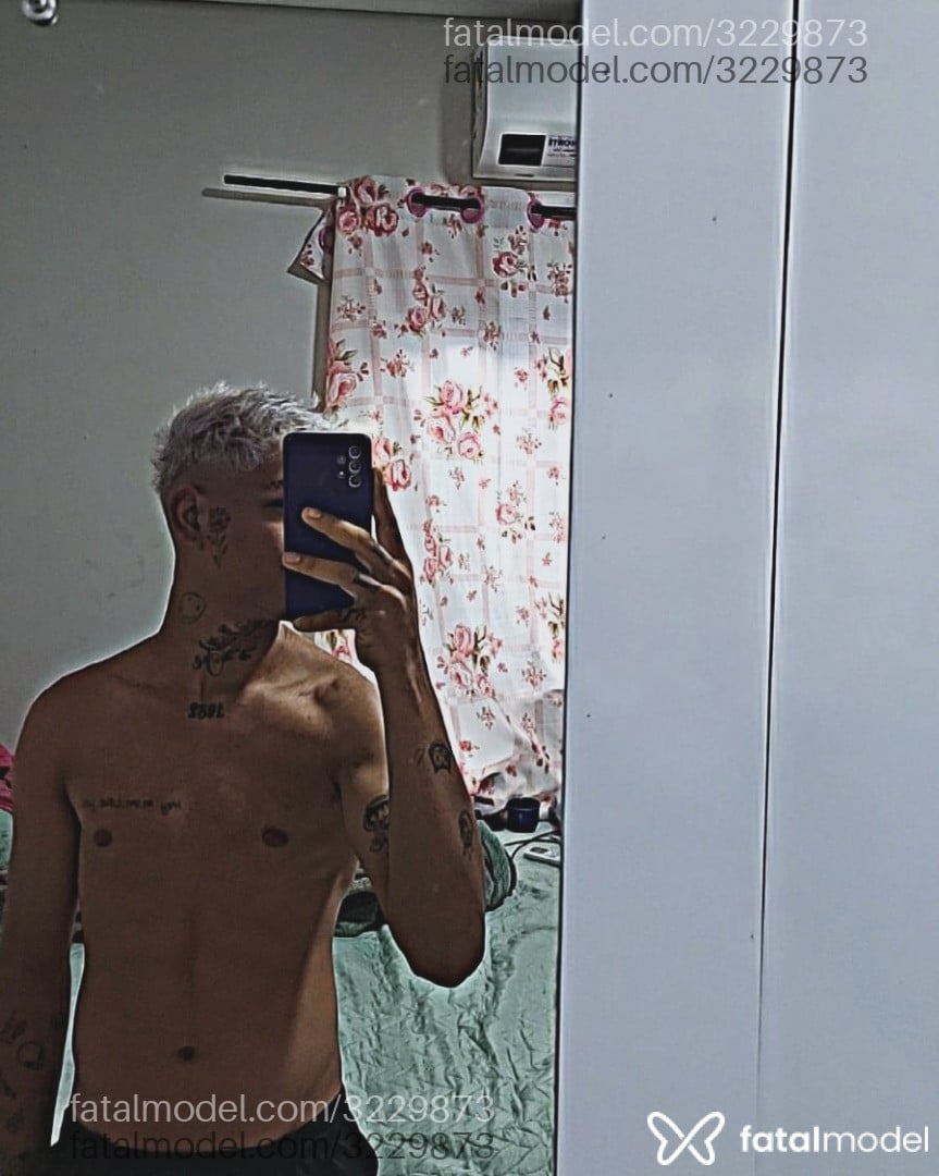 Acompanhante homem morena (o) de olhos pretos em Ji-Paraná - Lorde