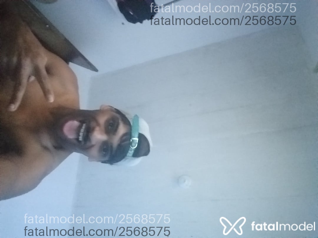 Acompanhante homem com cabelo castanho de olhos pretos em Petrópolis Acompanhante homem com cabelo castanho de olhos pretos em Petrópolis - Predador