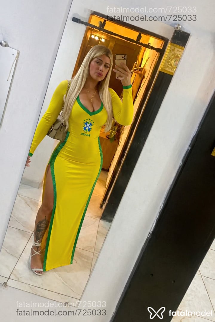 Acompanhante mulher trans loira (o) de olhos verdes em Laranjeiras do Sul - Larissa Gabriela