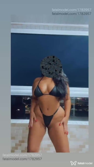 Acompanhante mulher com cabelo castanho de olhos castanhos em Virtual - Sarah Queiroz