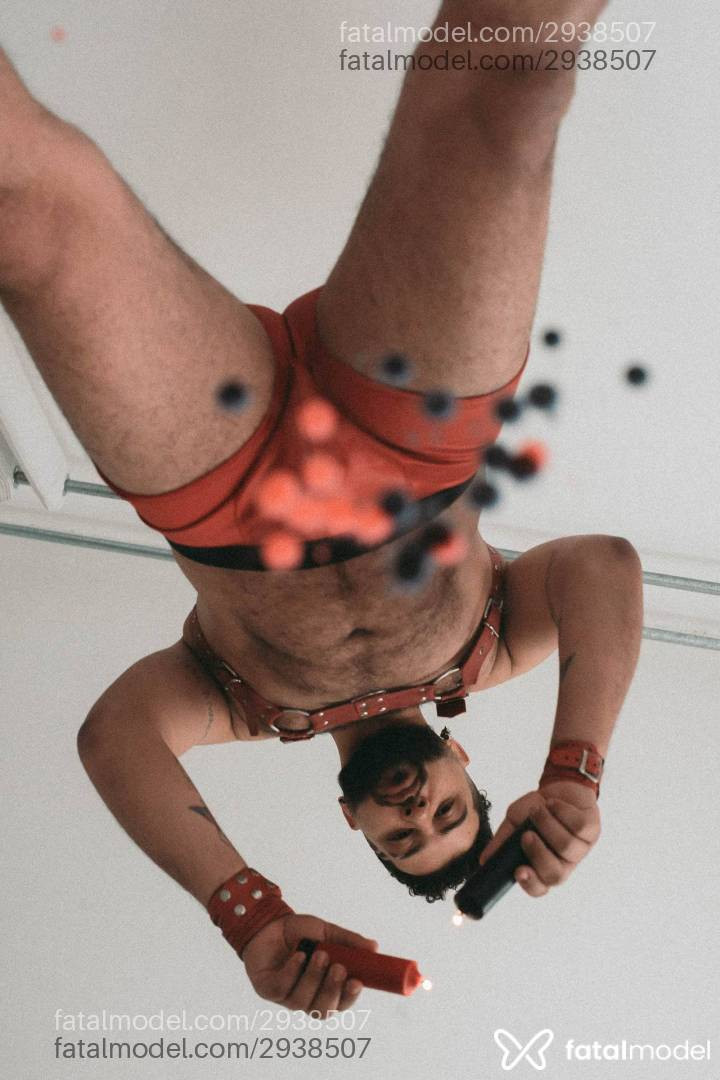 Acompanhante homem morena (o) de olhos castanhos em Virtual Acompanhante homem morena (o) de olhos castanhos em Virtual - Mr Ziko