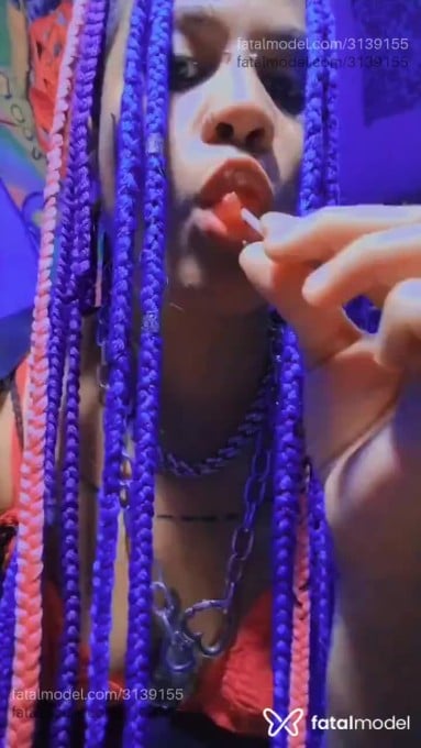 Acompanhante mulher morena (o) de olhos castanhos - Lazuli Acompanhante mulher morena (o) de olhos castanhos - Lazuli