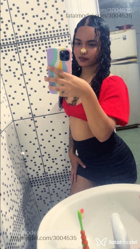 Acompanhante mulher morena (o) de olhos pretos em Rio de Janeiro - Luasx