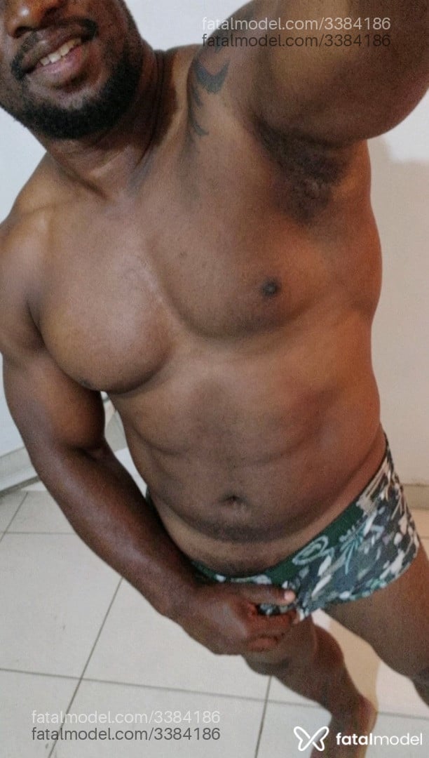 Acompanhante homem morena (o) de olhos castanhos - Tiaguinhobkack