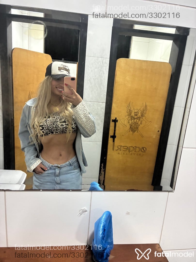 Acompanhante mulher loira (o) de olhos pretos em Francisco Beltrão - Bel Santos