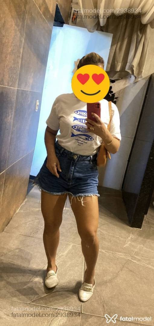 Acompanhante mulher loira (o) de olhos castanhos em Goiânia - Fernanda