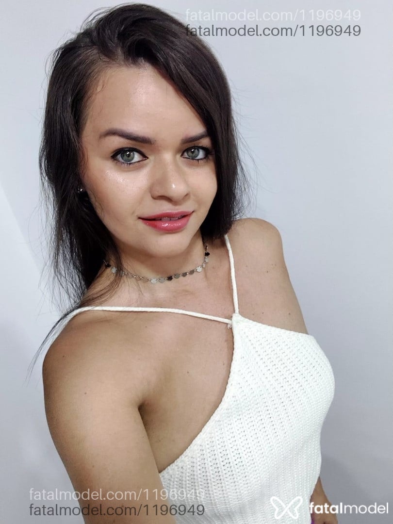 Acompanhante mulher loira (o) de olhos azuis em Virtual - YSA MODELLO
