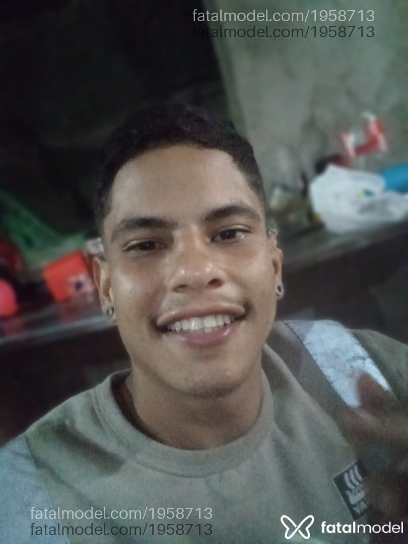 Acompanhante homem morena (o) de olhos pretos em Virtual Acompanhante homem morena (o) de olhos pretos em Virtual - Jeiko