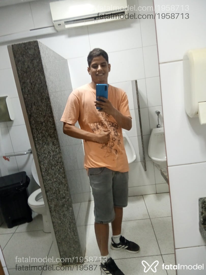 Acompanhante homem morena (o) de olhos pretos em Virtual - Jeiko