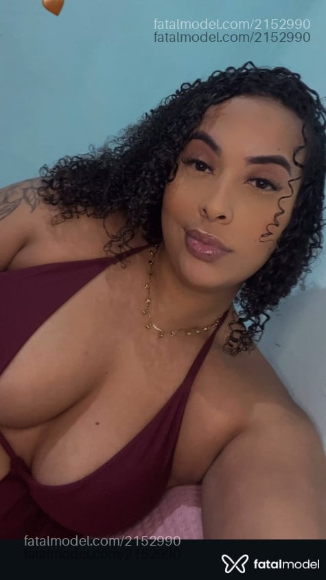 Acompanhante mulher morena (o) de olhos castanhos - Eduarda Acompanhante mulher morena (o) de olhos castanhos - Eduarda