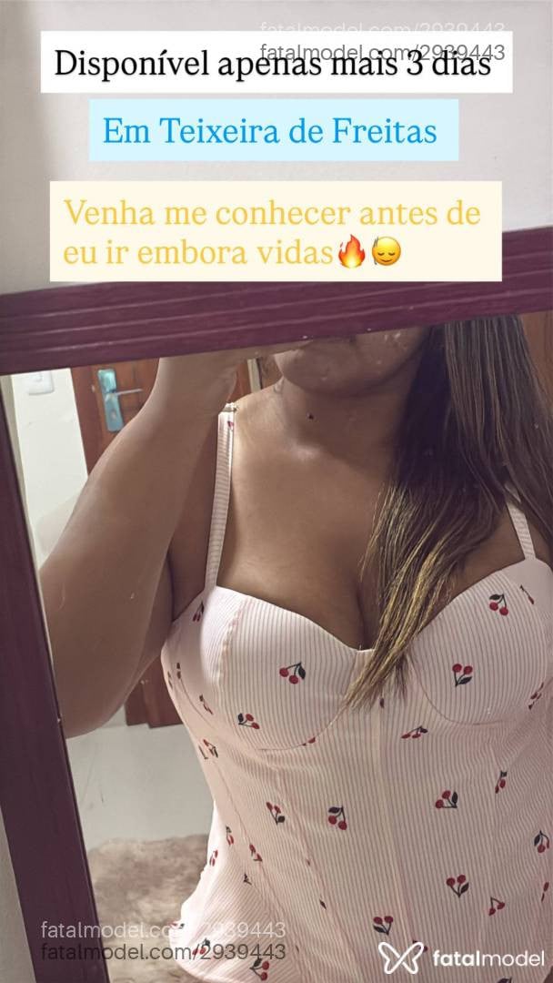 Acompanhante mulher morena (o) de olhos castanhos - Júlia Martins