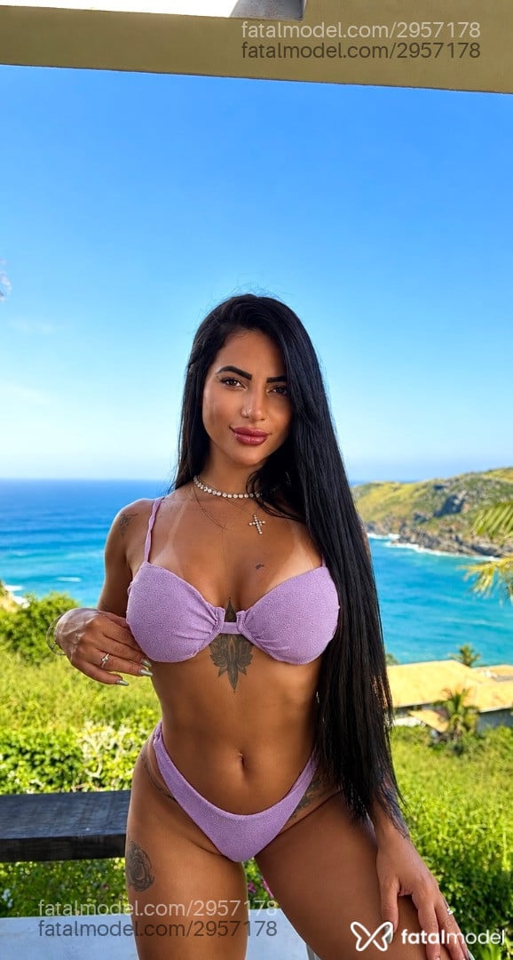 Acompanhante mulher morena (o) de olhos castanhos em Guarujá - Danielle Sousa