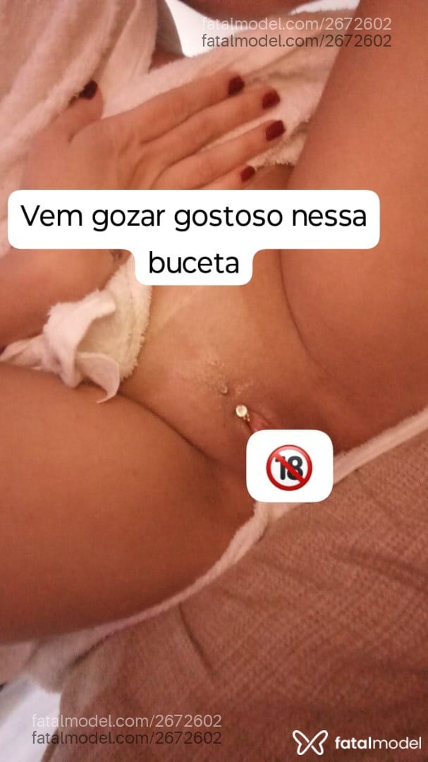 Acompanhante mulher com cabelo castanho de olhos mel em Virtual - Heloísa