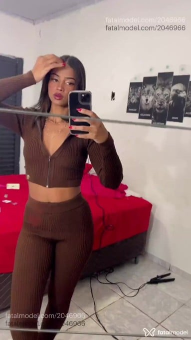 Acompanhante mulher morena (o) de olhos mel - Sara gabrielly