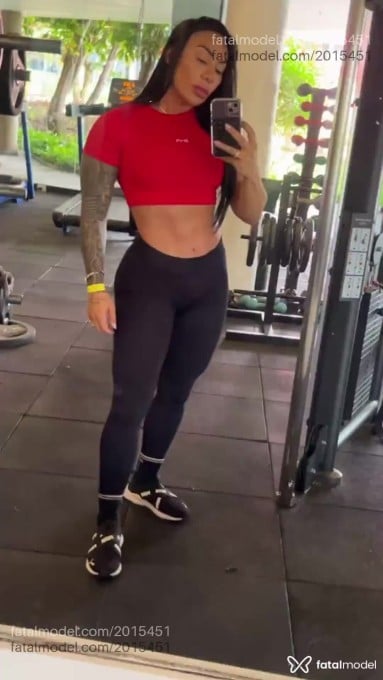 Acompanhante mulher com cabelo castanho de olhos castanhos em São Paulo - Karol Campos